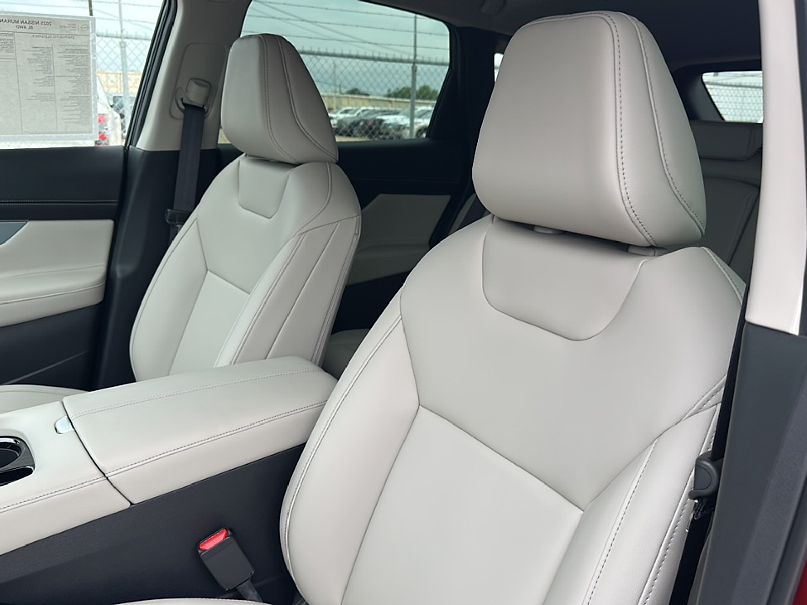 2025 Nissan Murano SL photo 4