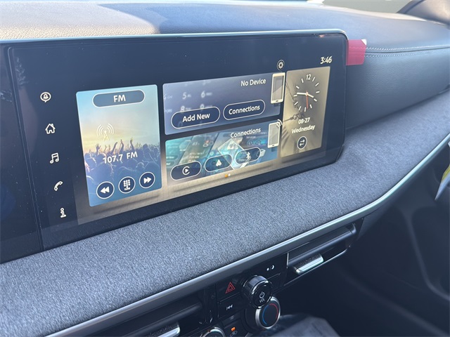2025 Nissan Kicks SV photo 21