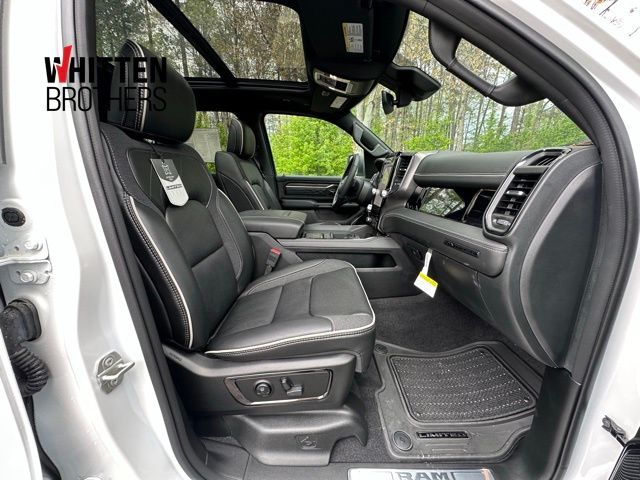 2025 Ram 1500 Limited photo 31