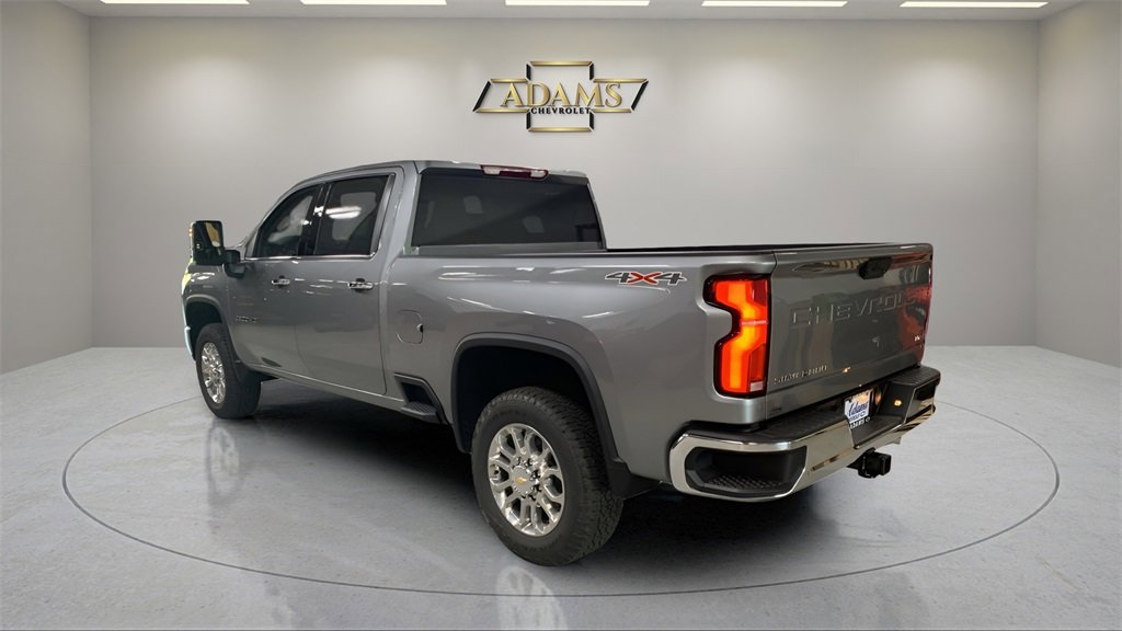 2025 Chevrolet Silverado 2500HD LTZ photo 4