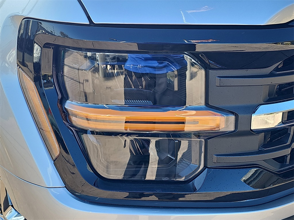 2025 Ford F-150 XLT photo 30