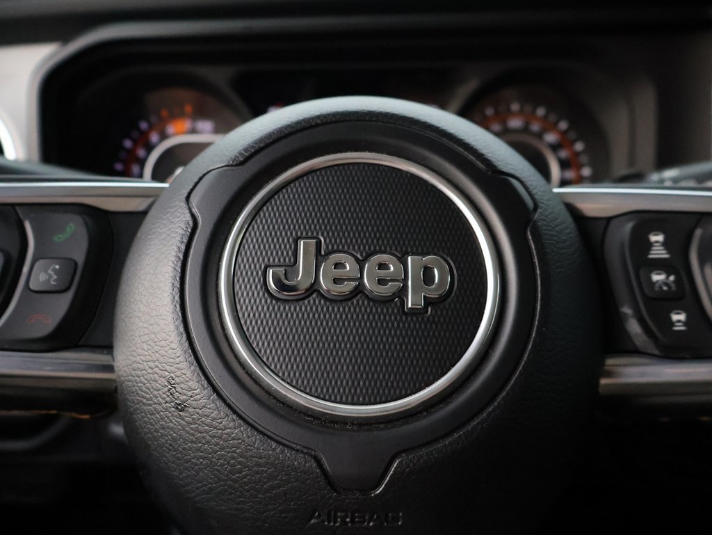 2024 Jeep Wrangler Sahara photo 22