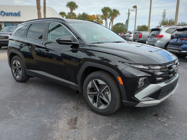 2025 Hyundai Tucson SEL photo 2