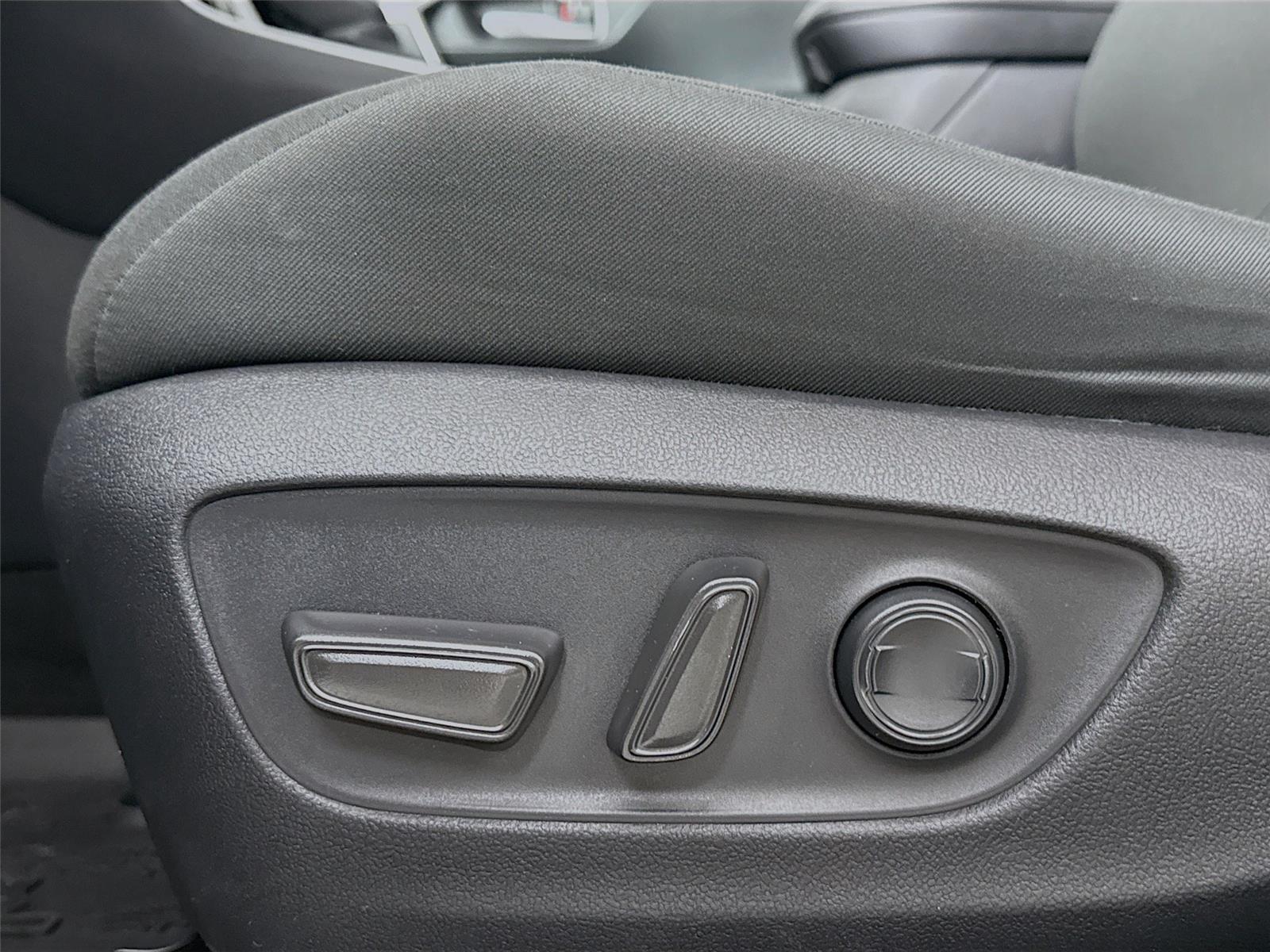 2023 Toyota RAV4 Hybrid photo 26