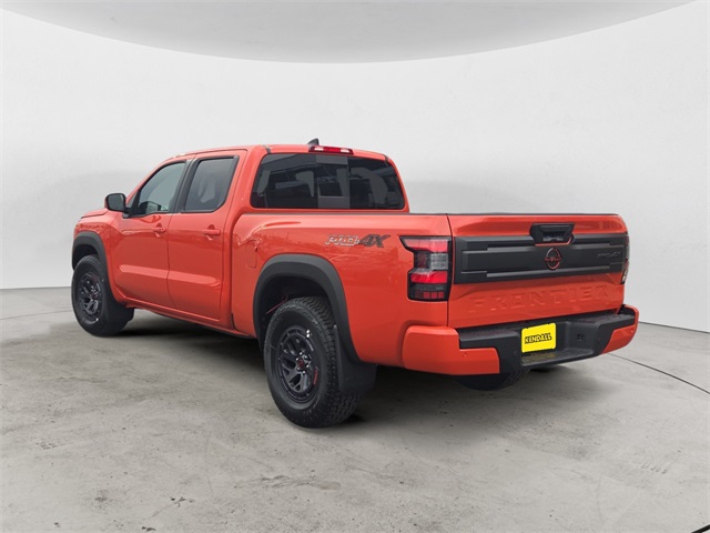 2025 Nissan Frontier PRO-4X photo 3