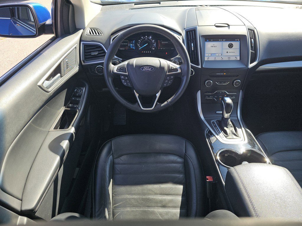 2018 Ford Edge SEL photo 3