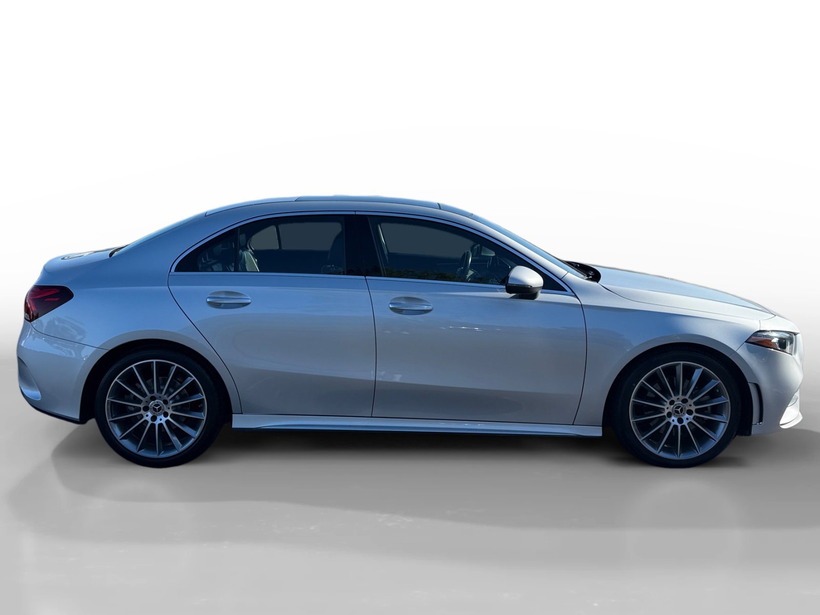 2022 Mercedes Benz A 220 photo 6