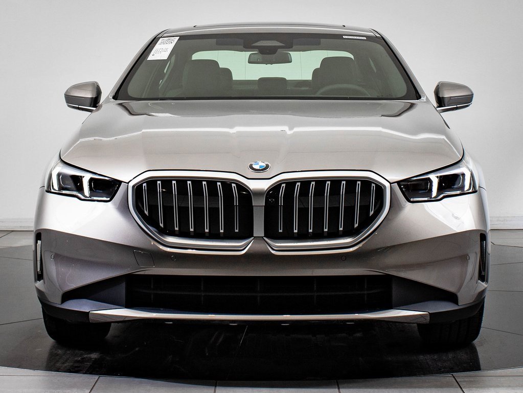 2025 Bmw 530i photo 2