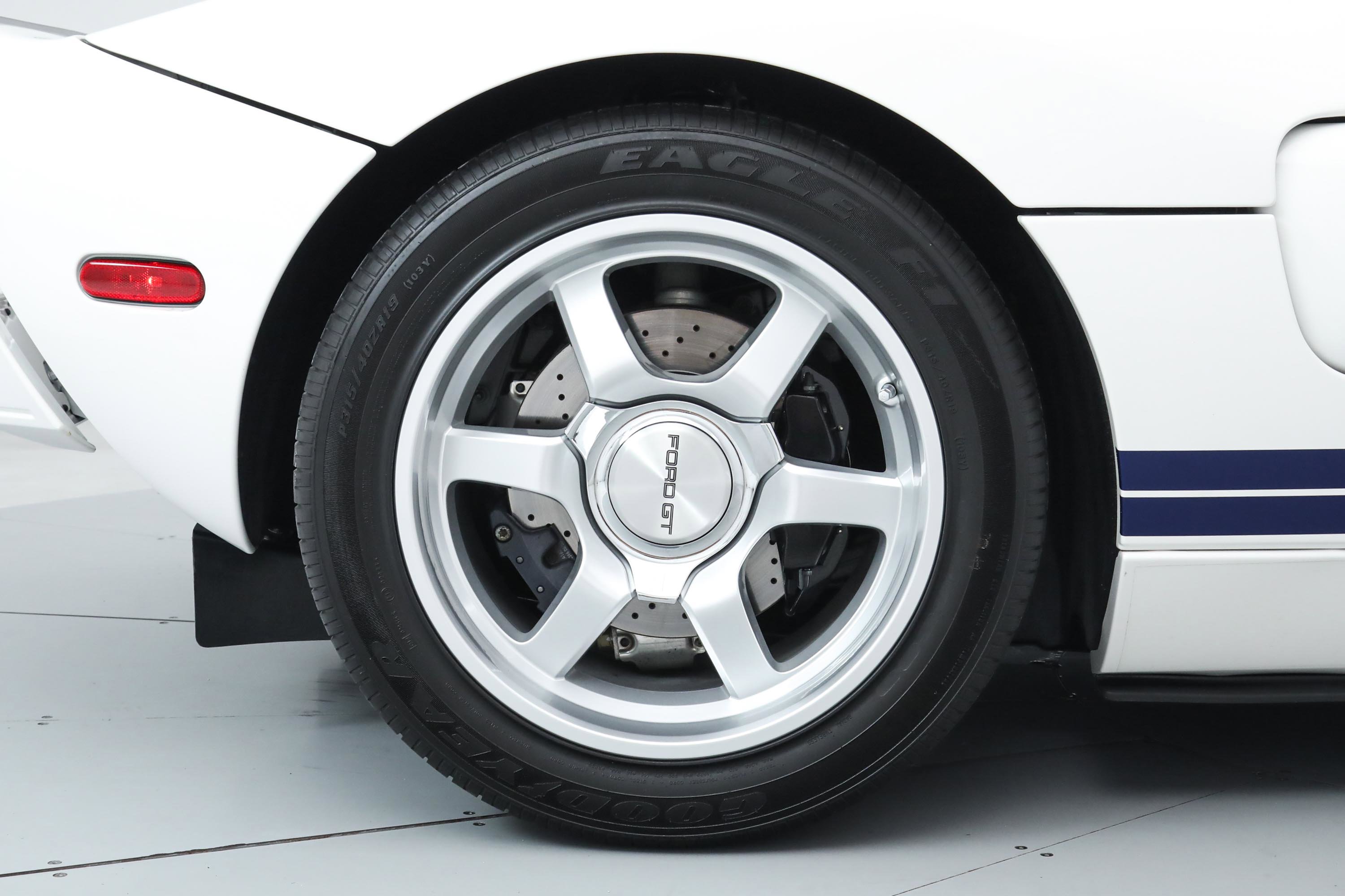 2006 Ford GT photo 36