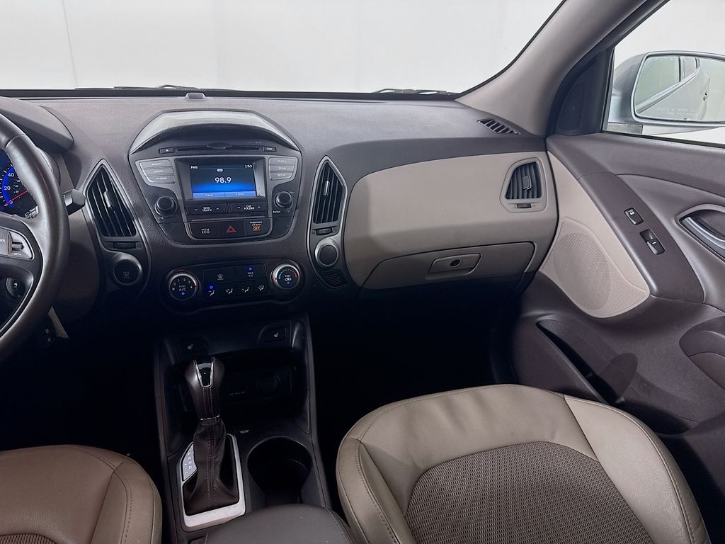 2014 Hyundai Tucson SE photo 25