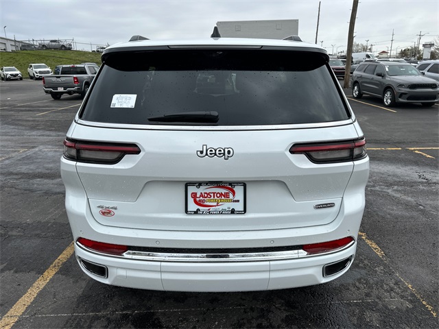 2025 Jeep Grand Cherokee Overland photo 7