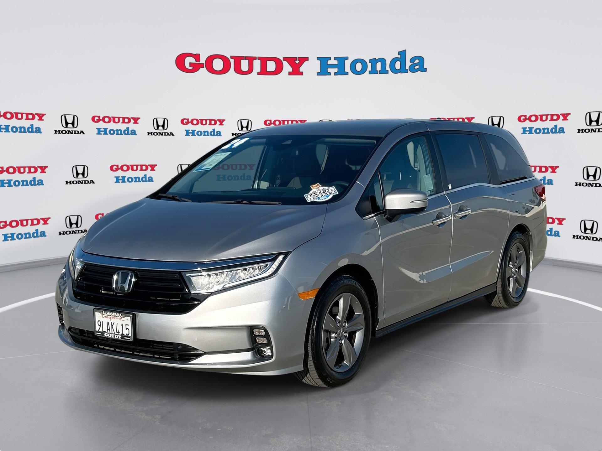 2024 Honda Odyssey EX's photo