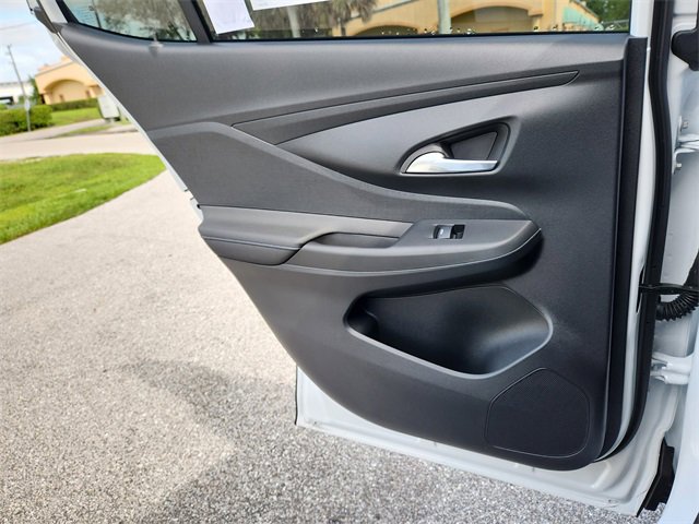 2025 Buick Envista ST photo 10