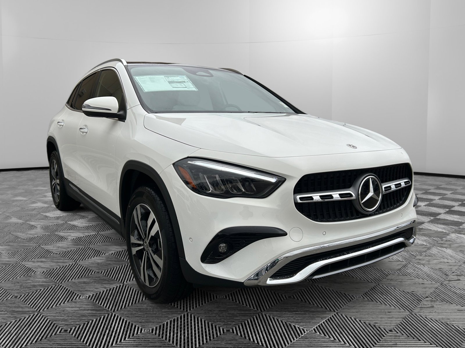 2026 Mercedes-Benz GLA GLA 250's photo