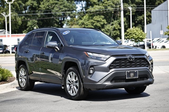 2025 Toyota RAV4 XLE Premium photo 8