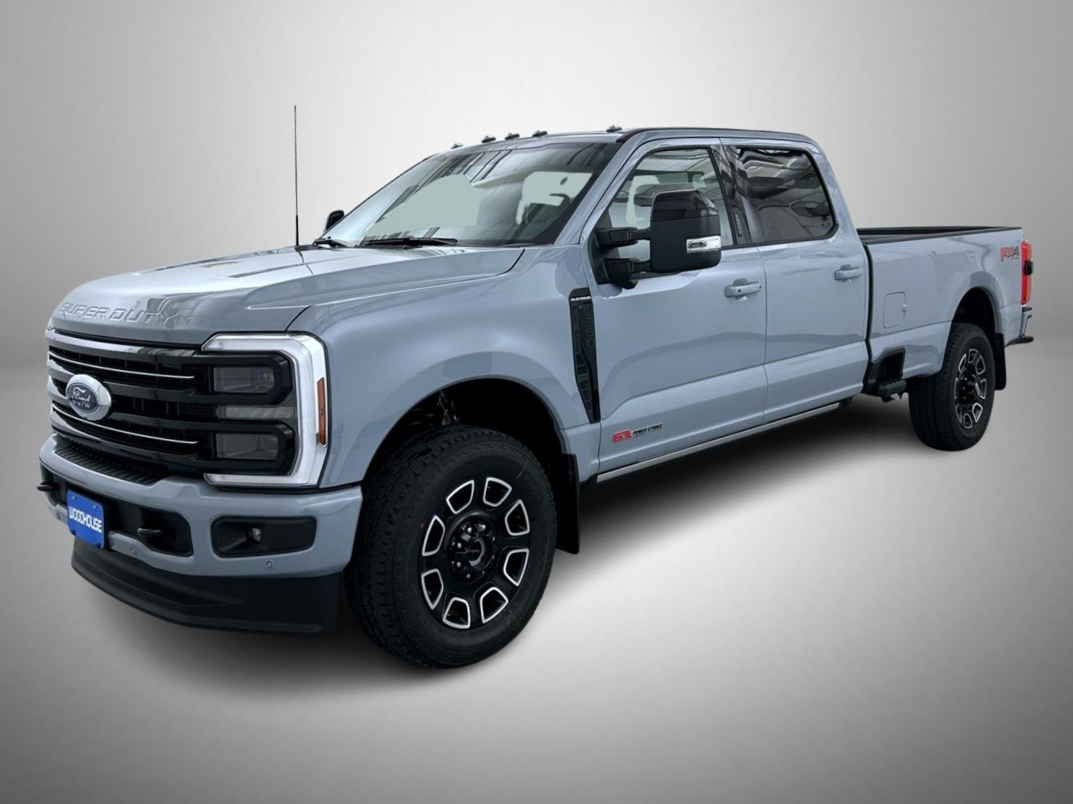 2026 Ford F-350 Super Duty Platinum's photo