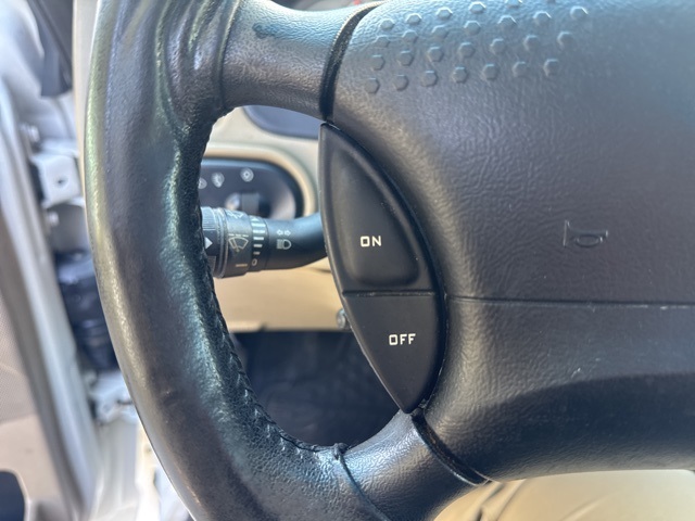 2005 Ford Explorer Sport Trac XLT photo 18