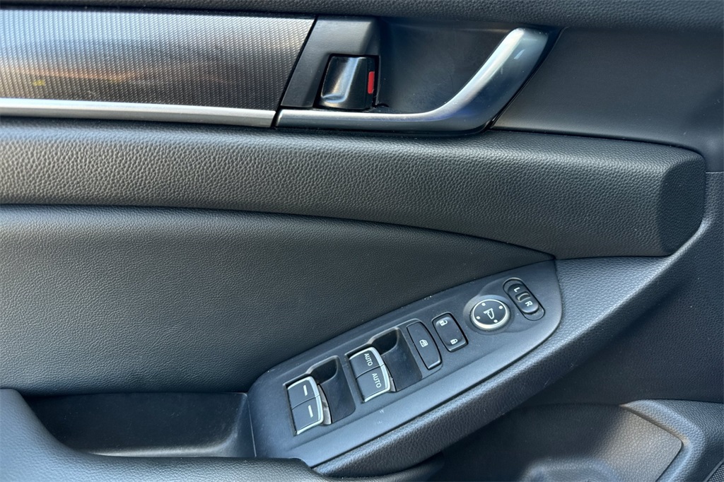 2021 Honda Accord Sport SE photo 12