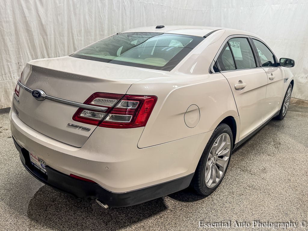 2017 FORD TAURUS - Image 10