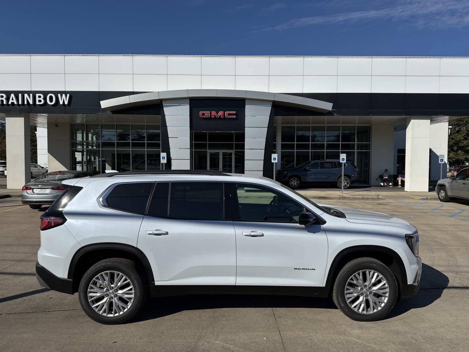 2026 GMC Acadia Elevation's photo
