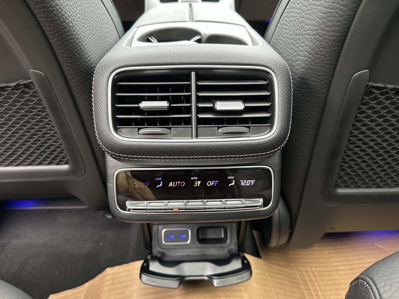 2026 Mercedes Benz GLS 450 4MATIC photo 13
