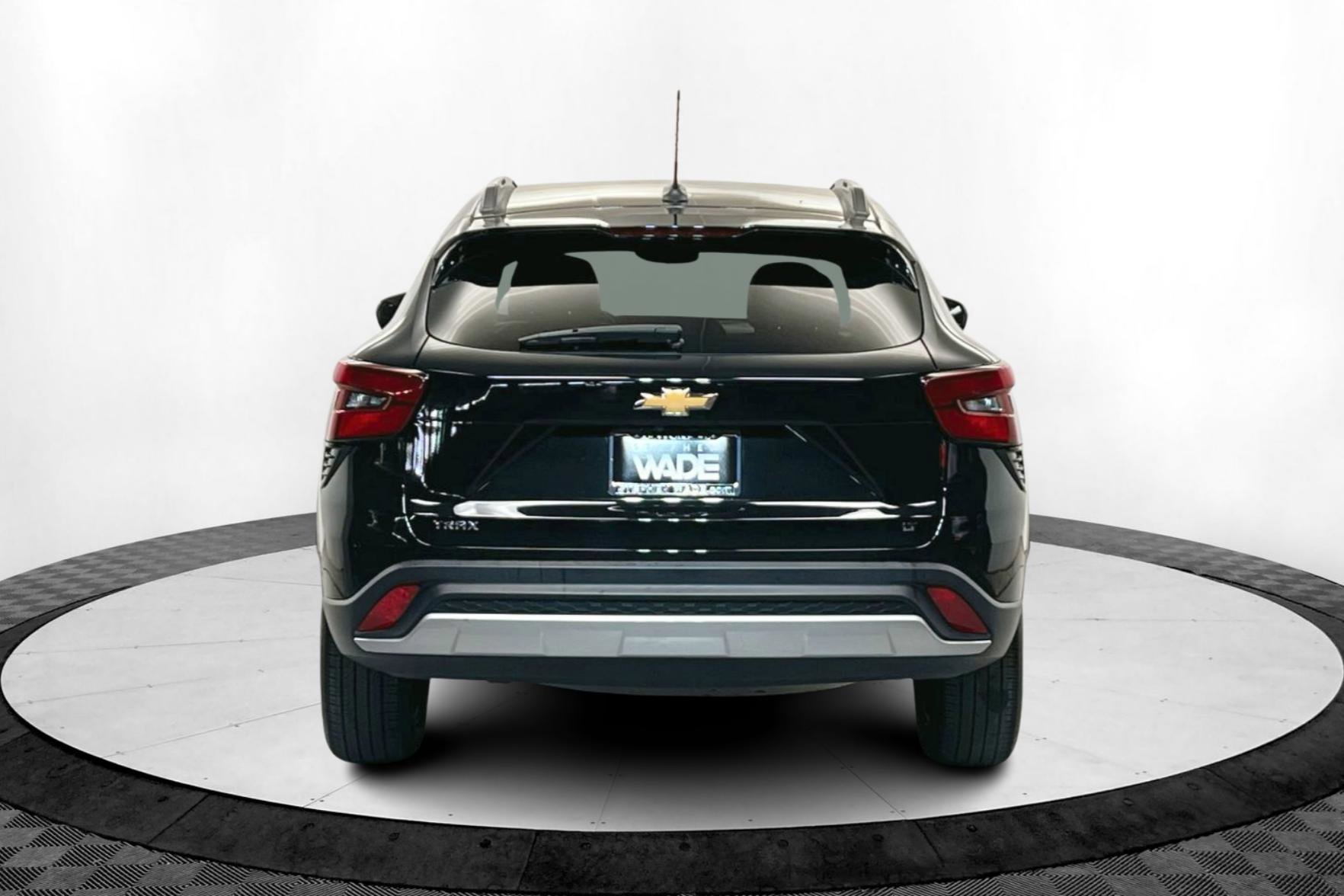 2024 Chevrolet Trax LT photo 3