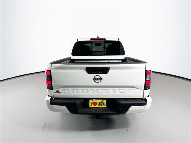 2025 Nissan Frontier SV photo 4