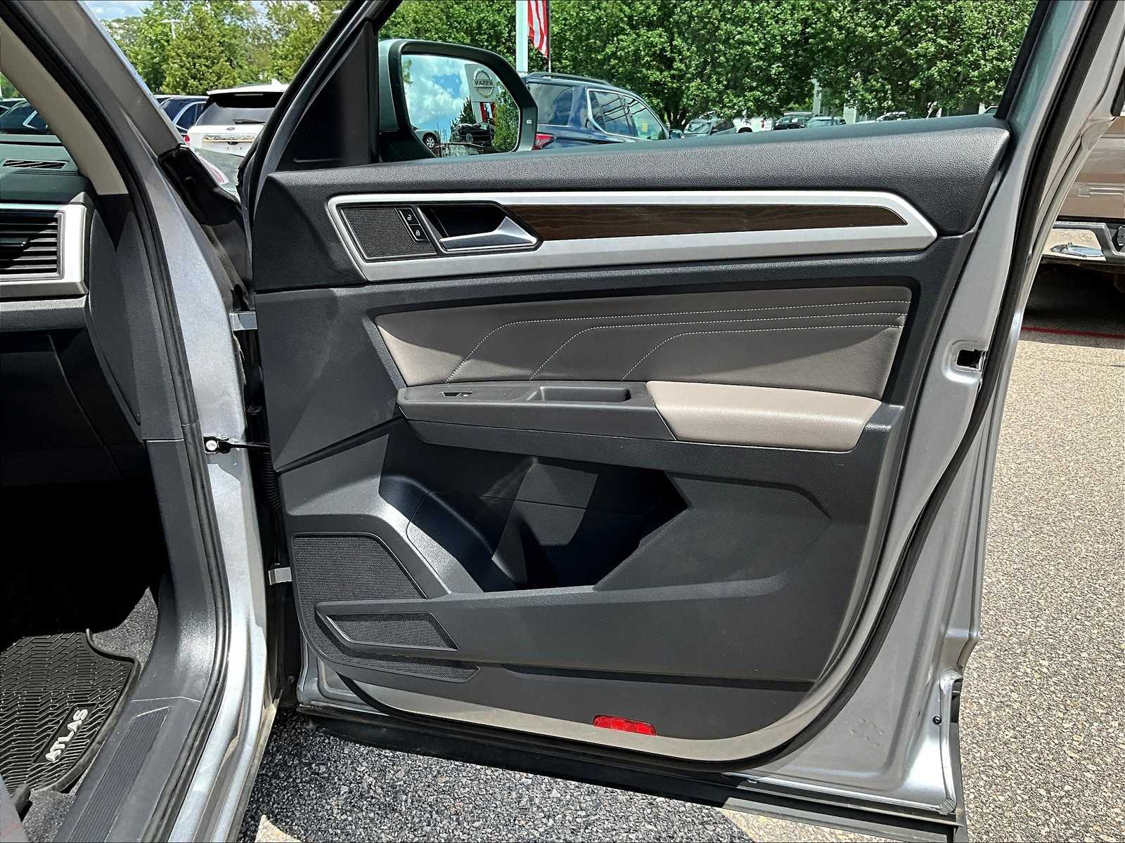 2022 Volkswagen Atlas SE photo 11