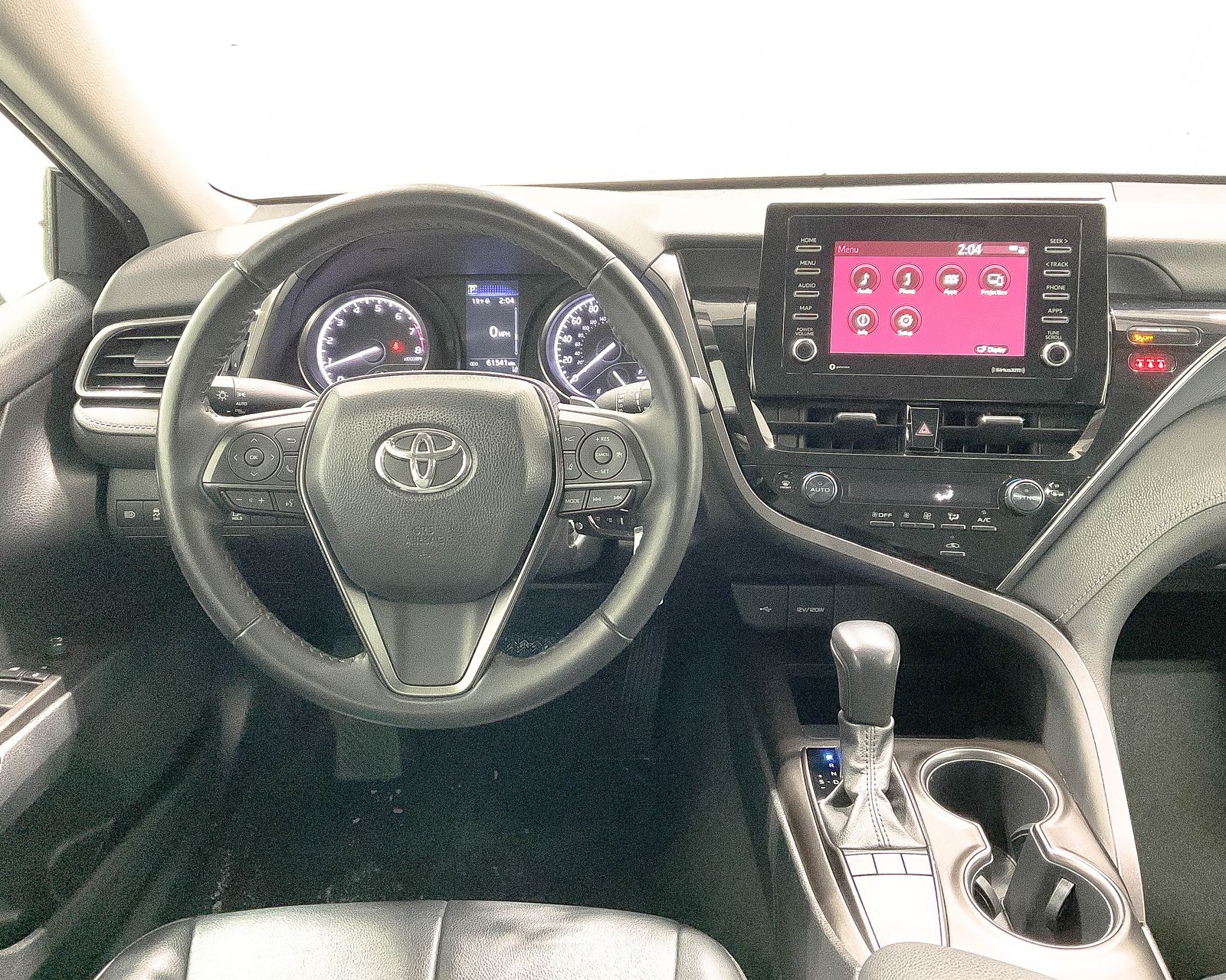 2022 Toyota Camry SE photo 12
