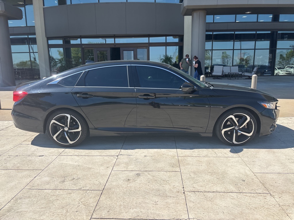 2020 Honda Accord Sport photo 2