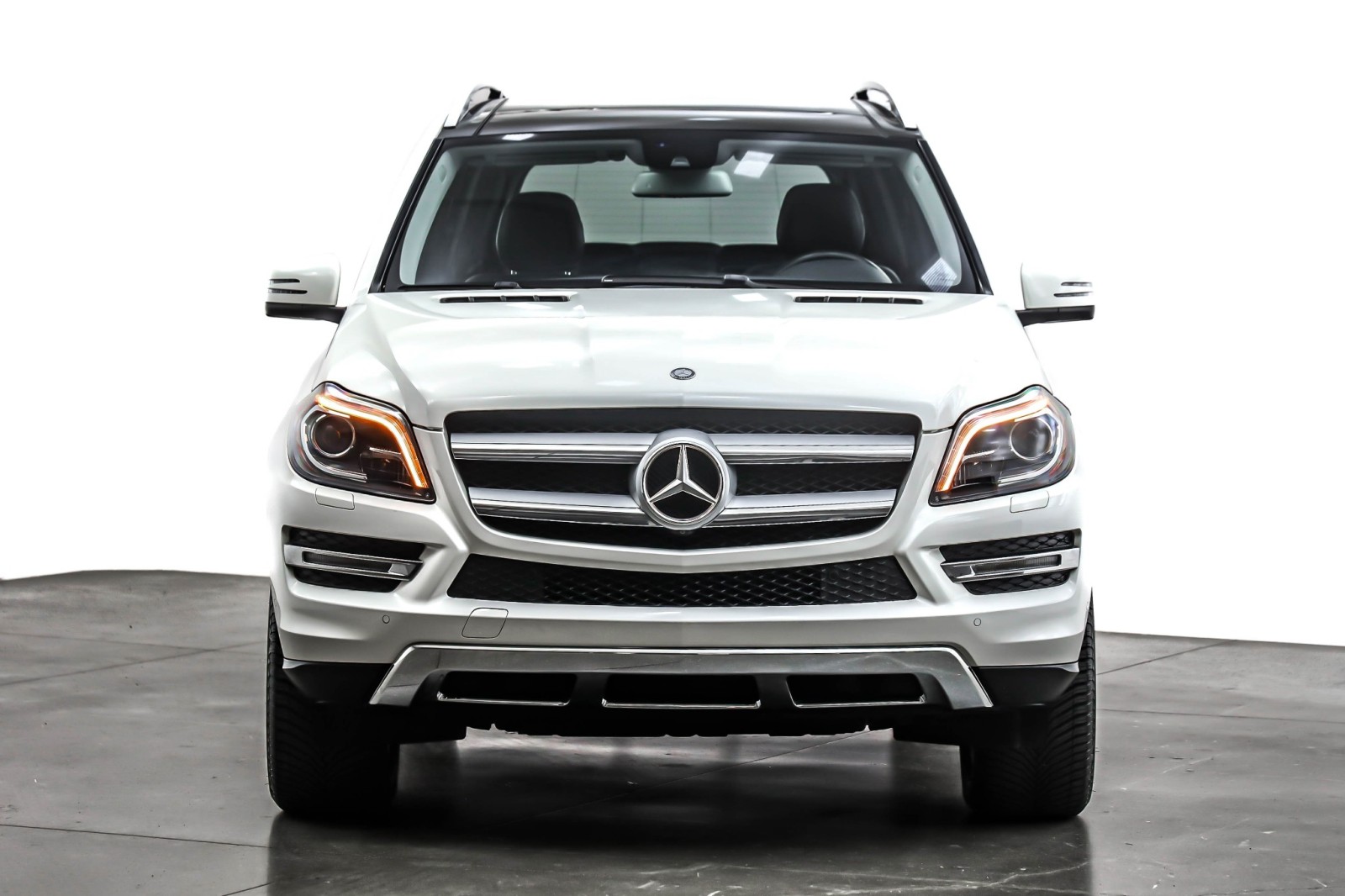 Used 2014 Mercedes-Benz GL-Class GL450 with VIN 4JGDF7CE1EA429581 for sale in Newport Beach, CA