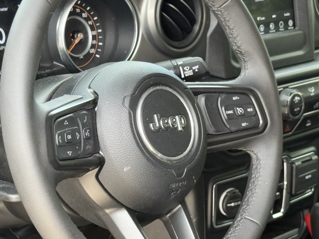 2023 Jeep Gladiator Willys photo 11