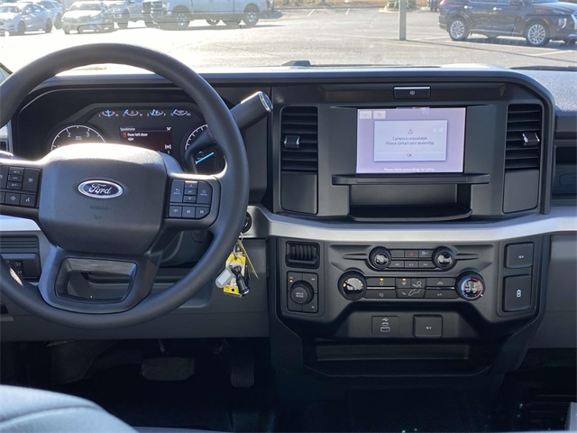 2025 Ford F-550 photo 11