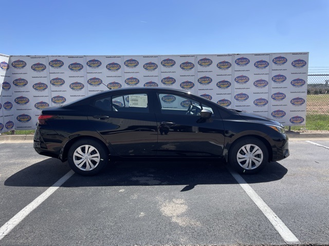 2025 Nissan Versa Sedan