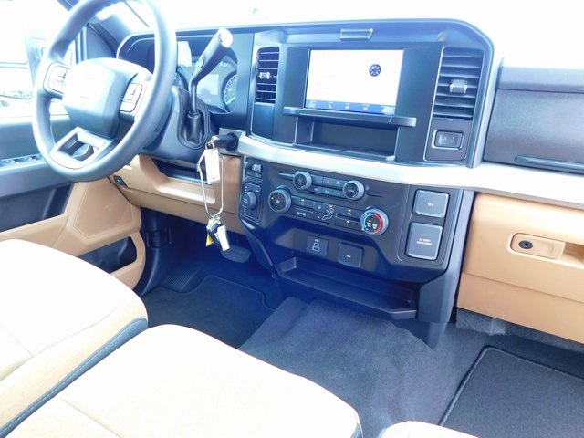 2025 Ford F-350 XLT photo 22