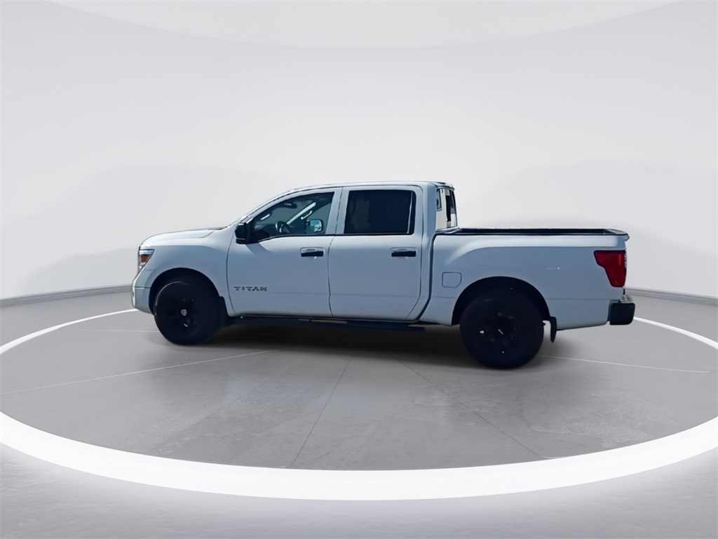 2021 Nissan Titan S photo 10