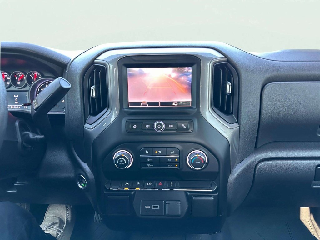 2023 Chevrolet Silverado 1500 Custom photo 14