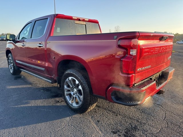 2023 Chevrolet Silverado 1500 High Country photo 5