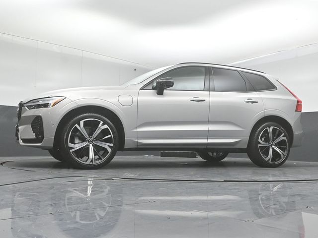 2022 VOLVO XC60 - Image 41