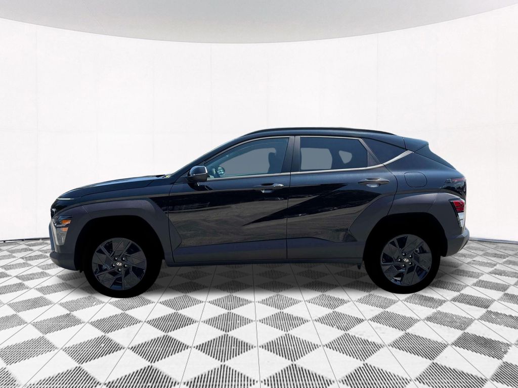 2026 Hyundai Kona SEL photo 2