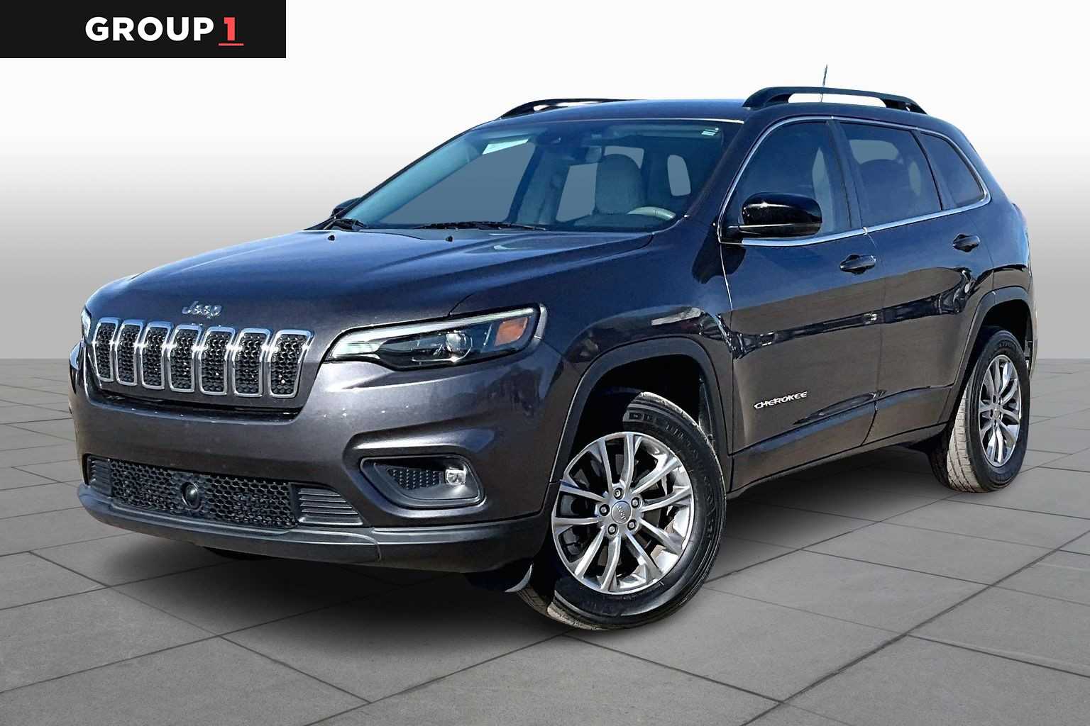 2022 Jeep Cherokee Latitude Lux's photo