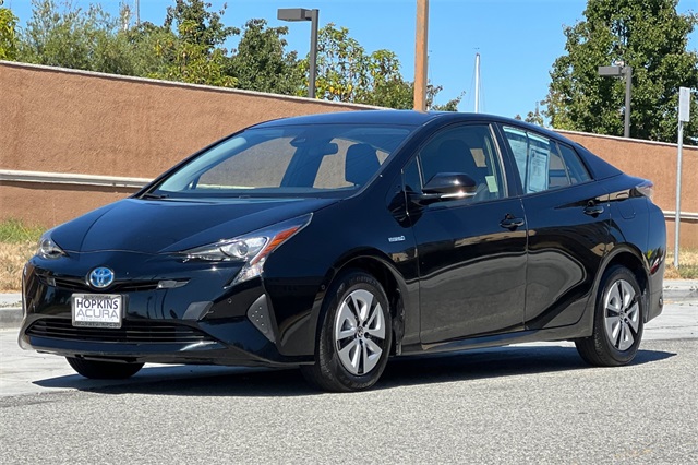 2017 Toyota Prius One Two photo 8
