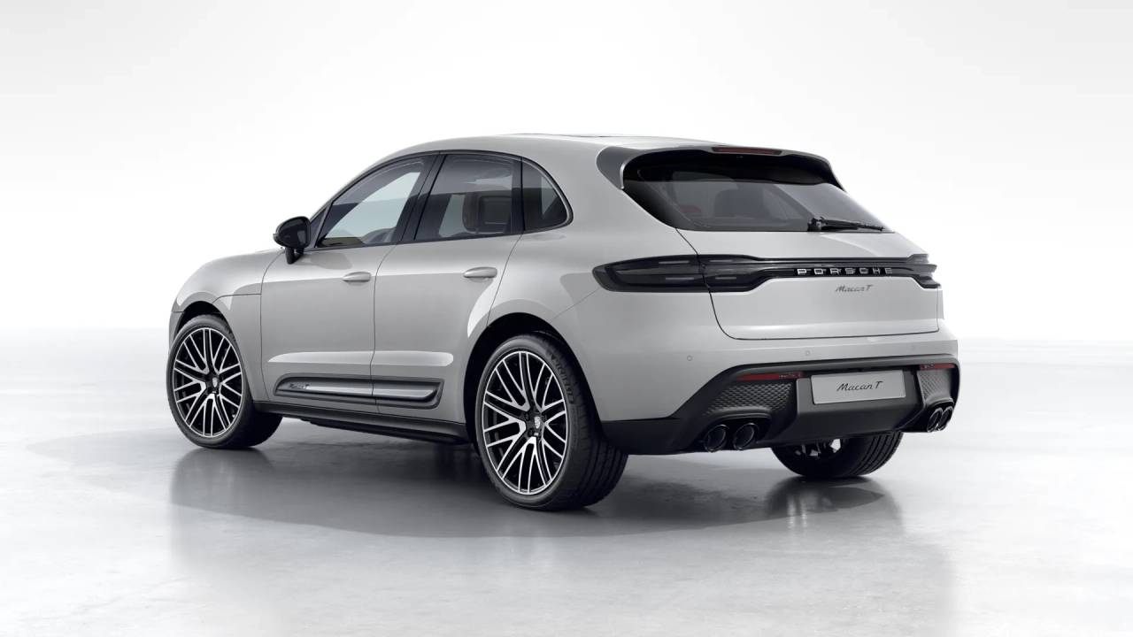 2026 Porsche Macan T photo 2