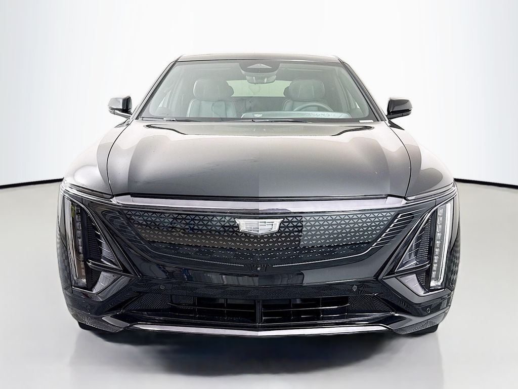 2026 Cadillac Lyriq Sport photo 2
