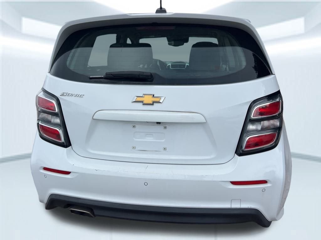 2020 Chevrolet Sonic LT photo 8