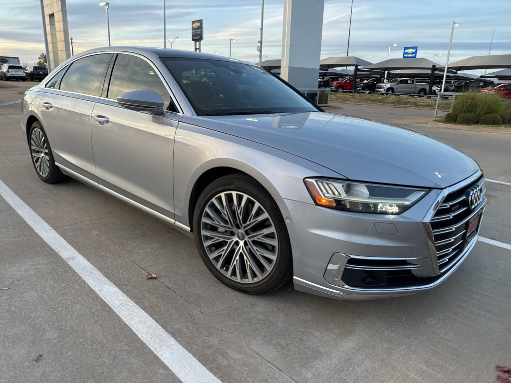 2019 Audi A8 Quattro L photo 2