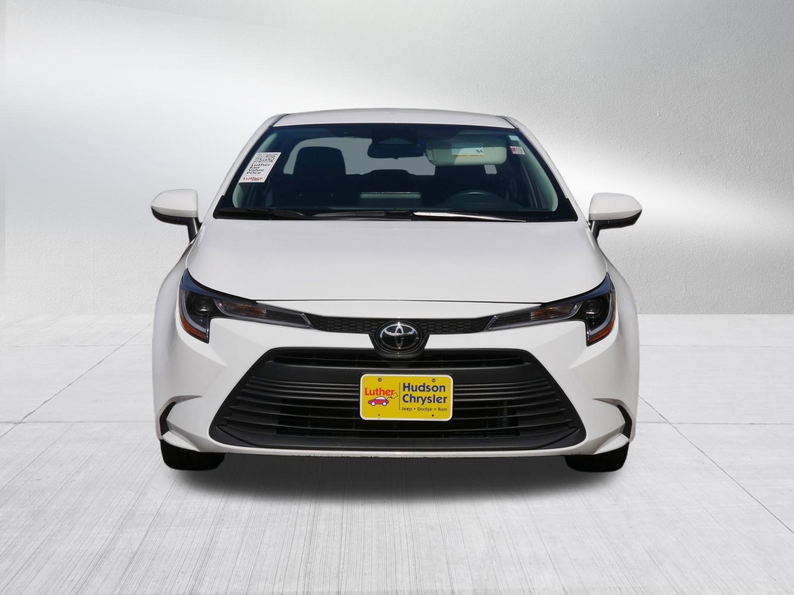 2024 Toyota Corolla LE photo 2