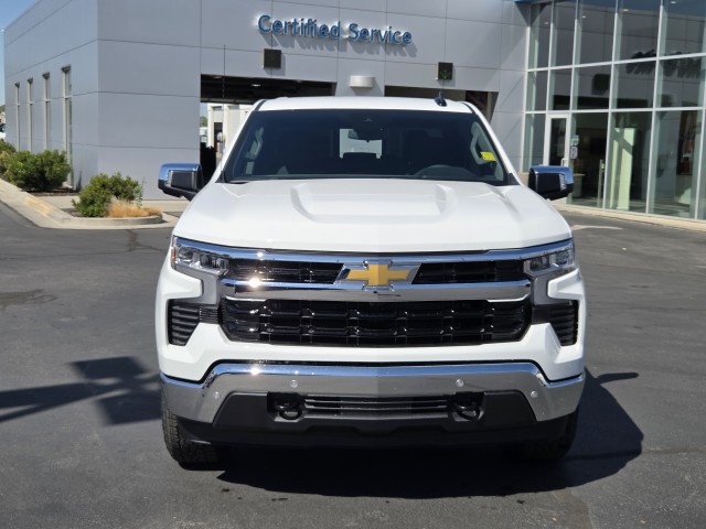2026 Chevrolet Silverado 1500 LT photo 2