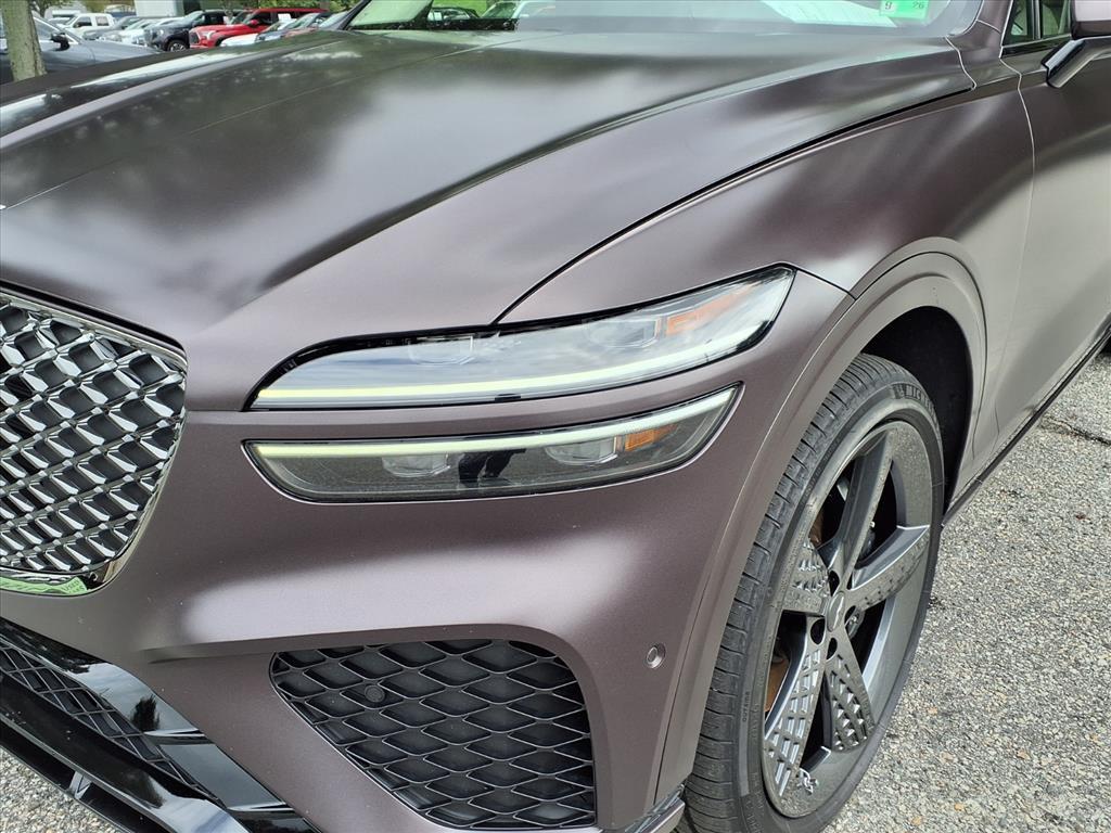 2022 Genesis GV70 3.5T Sport photo 3