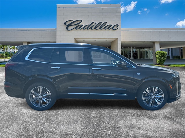 2025 Cadillac XT6 Premium Luxury photo 4